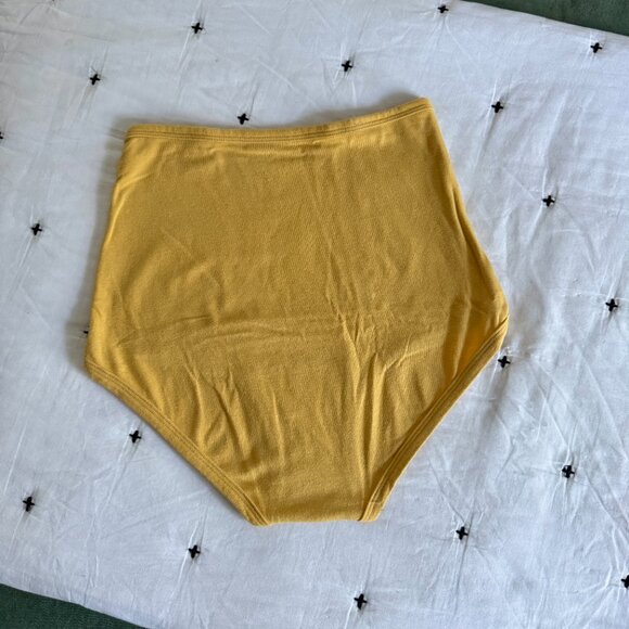 Arq High Rise Undies in Buttercup - Picture 2 of 4